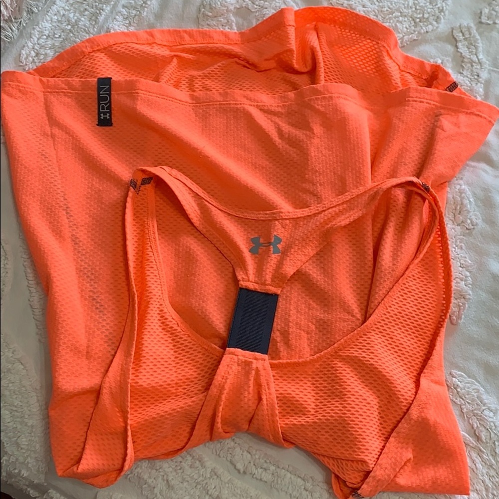 Under Armour tank
